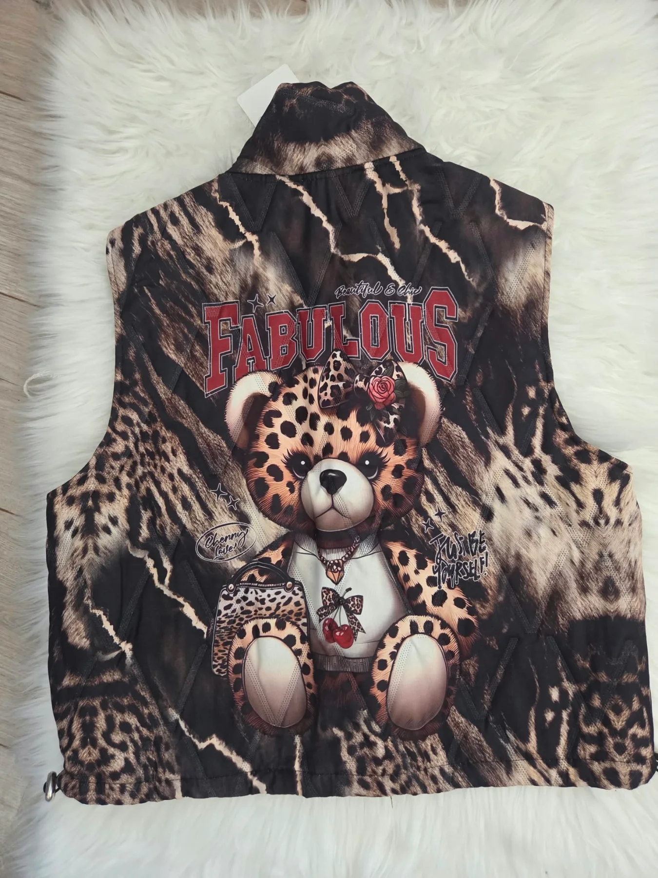 leopárdmintás női mellény, mackós női mellény, macis átmeneti kabát, mintás női mellény, vagány női mellény, állatmintás mellény, streetwear női kabát, tavaszi átmeneti mellény.