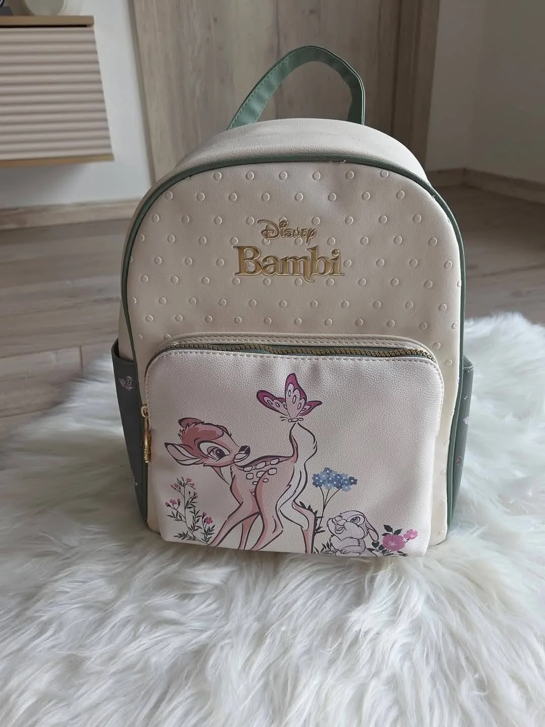 disney hátizsák, bambi hátizsák, női kis hátizsák, krémszínű hátitáska, mintás női hátizsák, mese figurás táska, disney bambi táska, zöld kishátizsák.